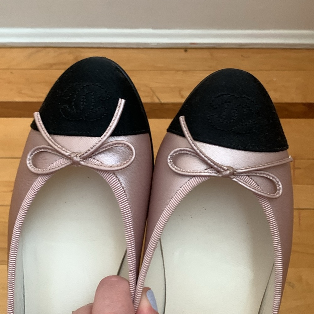 COPY - CHANEL LIGHT PINK SIZE 37 LEATHER BALLET FLATS - Picture 8 of 14